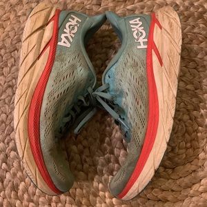 HOKA Women’s Clifton 8 Size 8